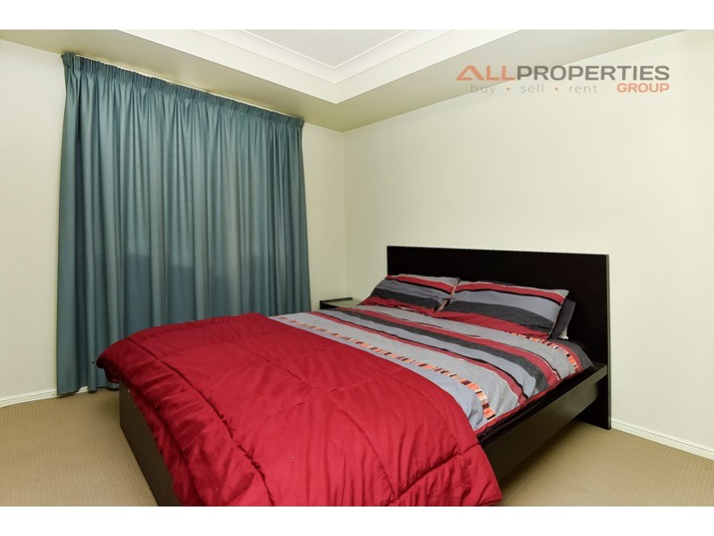 15 Benjamina Crct, Regents Park QLD 4118