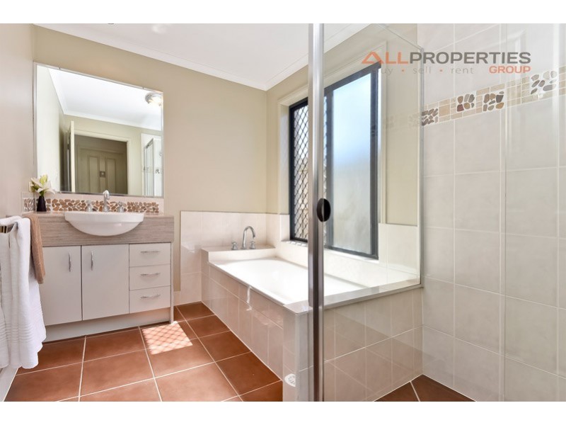 43 May Street, Parkinson QLD 4115