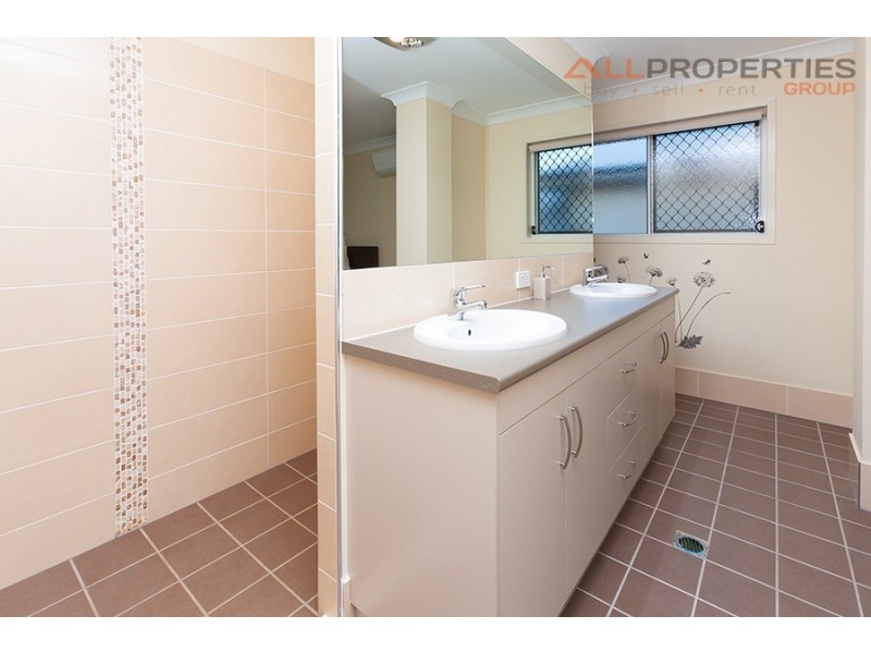 16 Wilkins Place, Drewvale QLD 4116