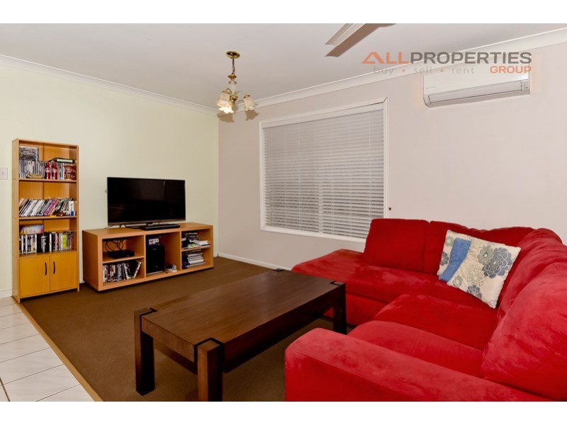 19 Mitchell Place, Forest Lake QLD 4078