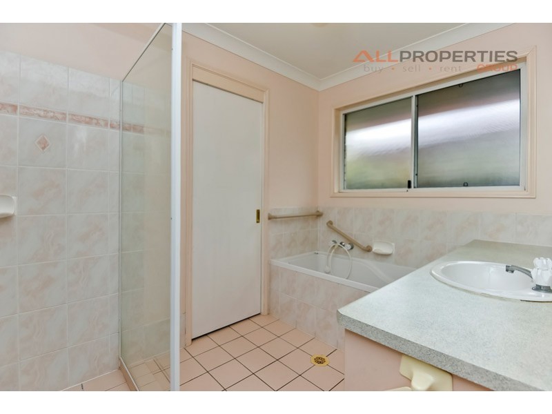 19 Mitchell Place, Forest Lake QLD 4078