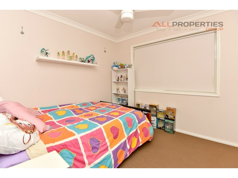 19 Mitchell Place, Forest Lake QLD 4078