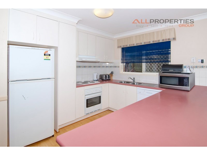 6 Griffith Court, Forest Lake QLD 4078