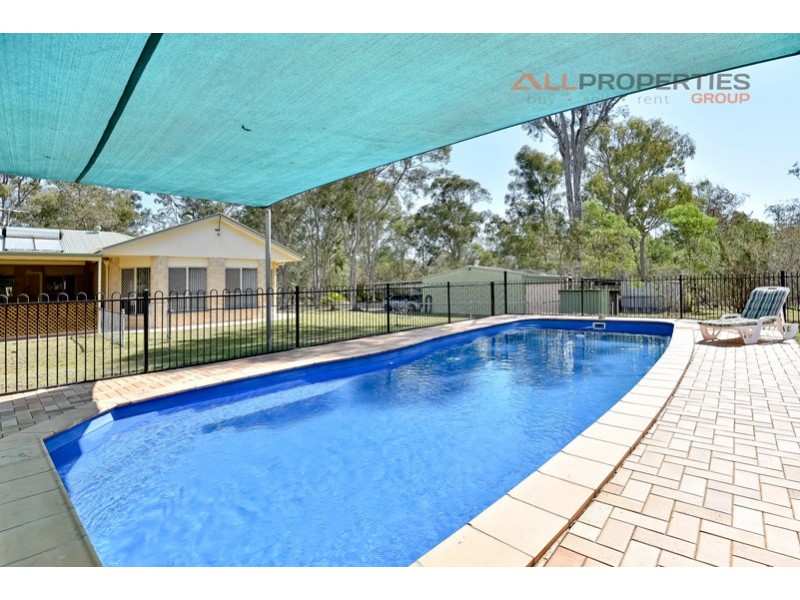 25 Belvedere Court, Chambers Flat QLD 4133