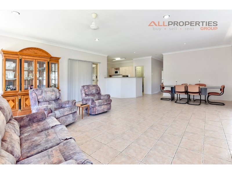 25 Belvedere Court, Chambers Flat QLD 4133