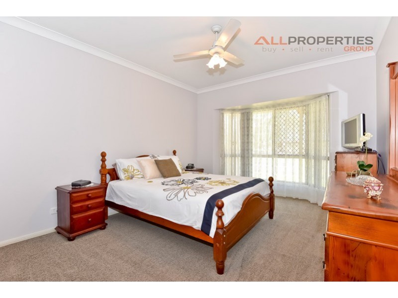 25 Belvedere Court, Chambers Flat QLD 4133