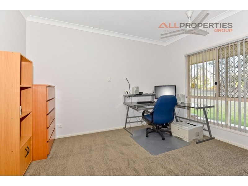 25 Belvedere Court, Chambers Flat QLD 4133