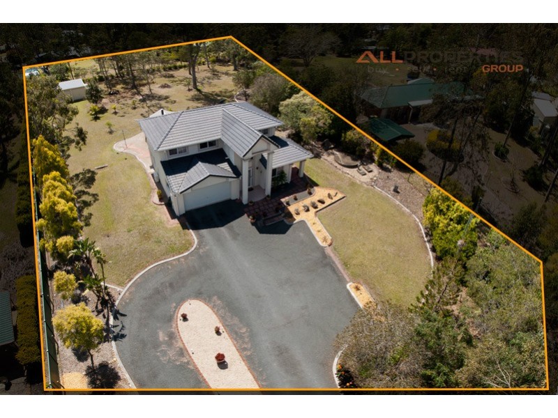 106 Chloe Drive, Munruben QLD 4125