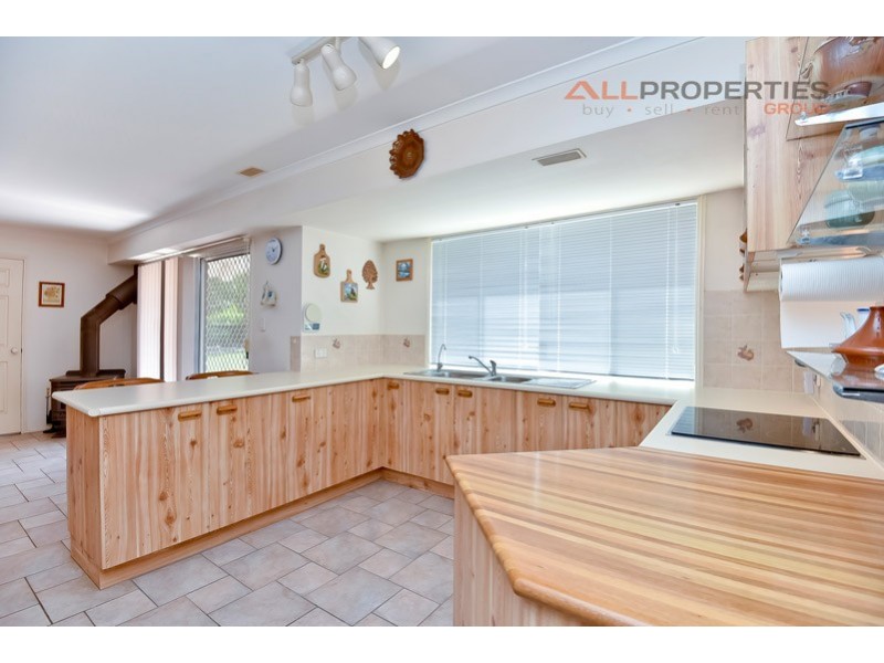 106 Chloe Drive, Munruben QLD 4125