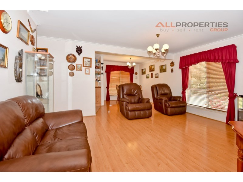 106 Chloe Drive, Munruben QLD 4125