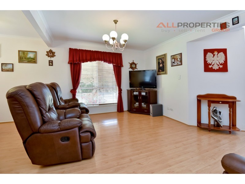 106 Chloe Drive, Munruben QLD 4125