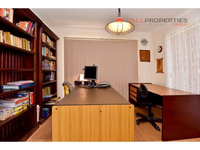 106 Chloe Drive, Munruben QLD 4125