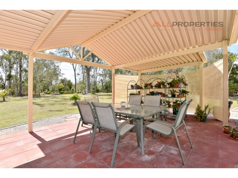106 Chloe Drive, Munruben QLD 4125