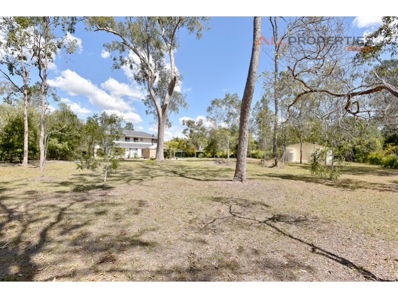 106 Chloe Drive, Munruben QLD 4125
