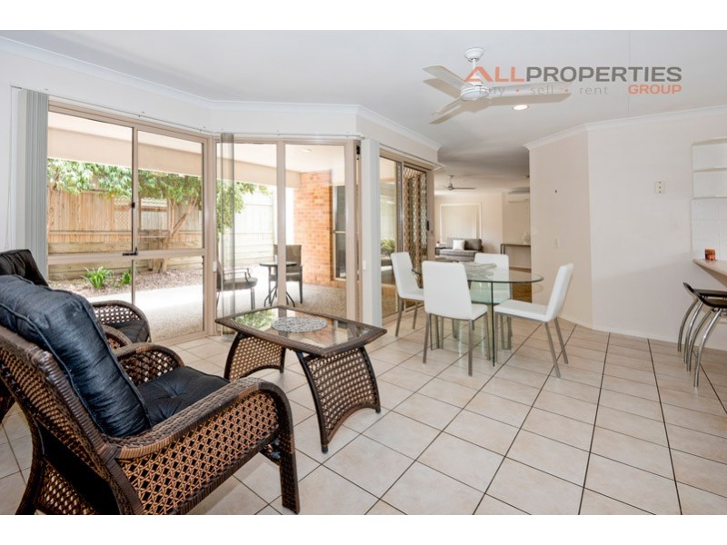 14 Fraser Place, Forest Lake QLD 4078