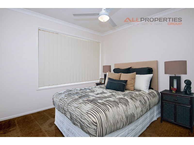 14 Fraser Place, Forest Lake QLD 4078