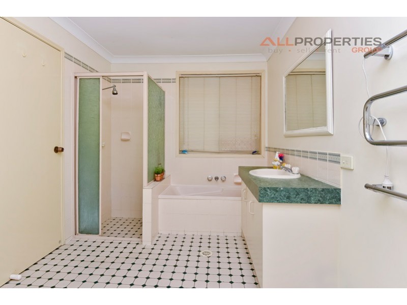 81 Banksia Circuit, Forest Lake QLD 4078