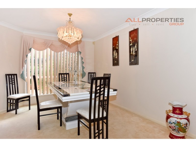 37 Daffodil Crescent, Calamvale QLD 4116