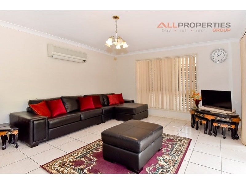 37 Daffodil Crescent, Calamvale QLD 4116