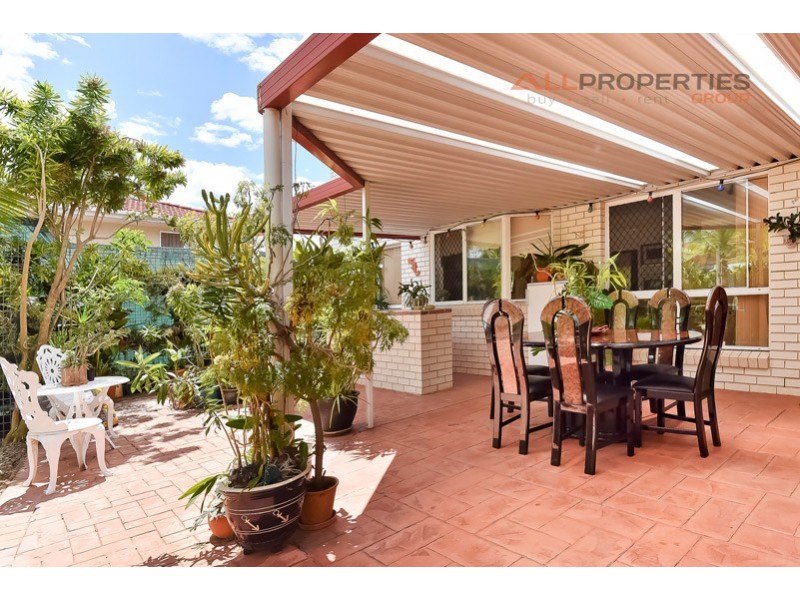 37 Daffodil Crescent, Calamvale QLD 4116