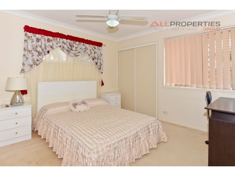 37 Daffodil Crescent, Calamvale QLD 4116