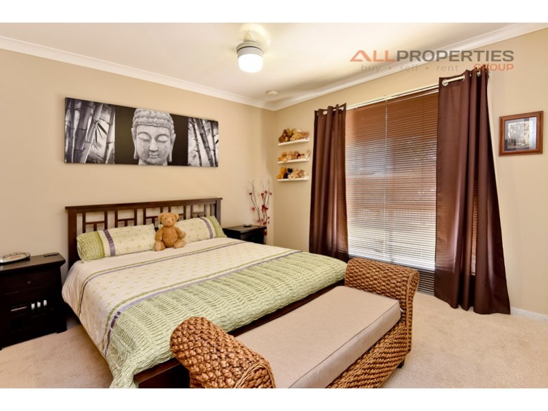 6 CALDER COURT, Crestmead QLD 4132