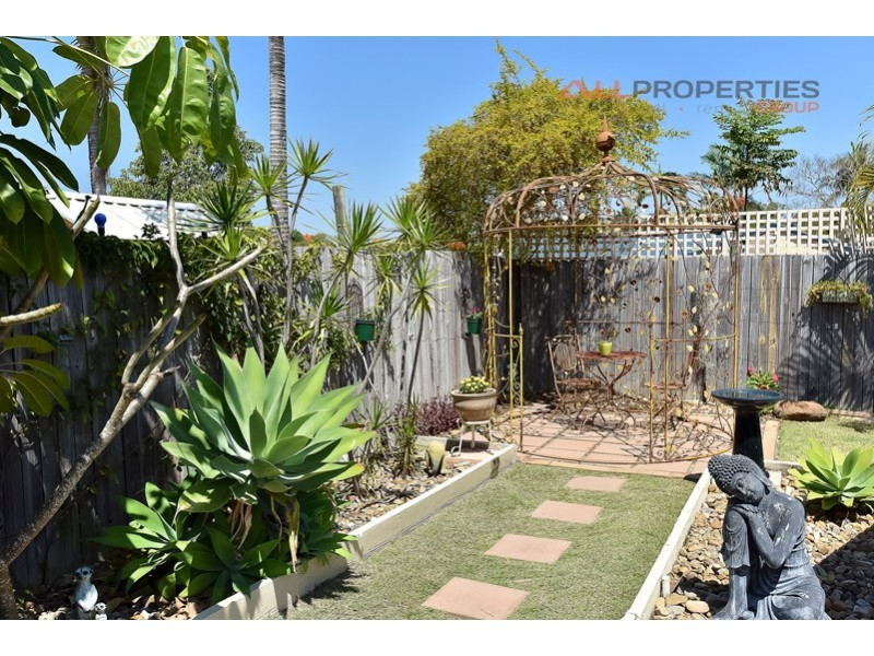 6 CALDER COURT, Crestmead QLD 4132