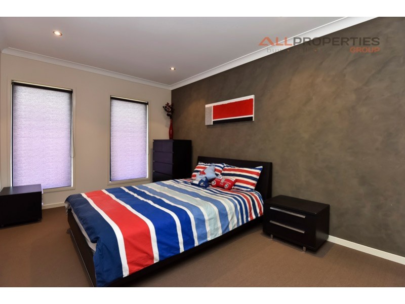 27 Acacia Street, Heathwood QLD 4110