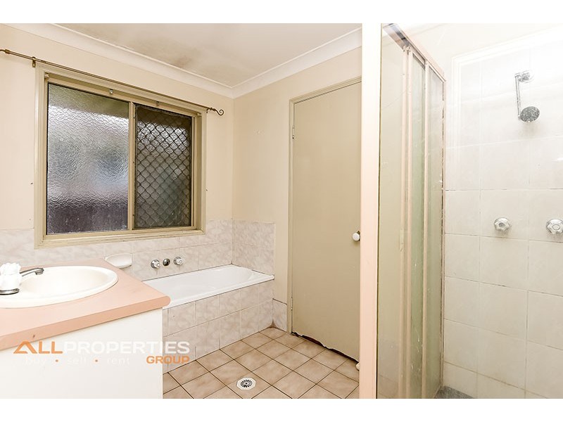 17 Burdekin Court, Hillcrest QLD 4118