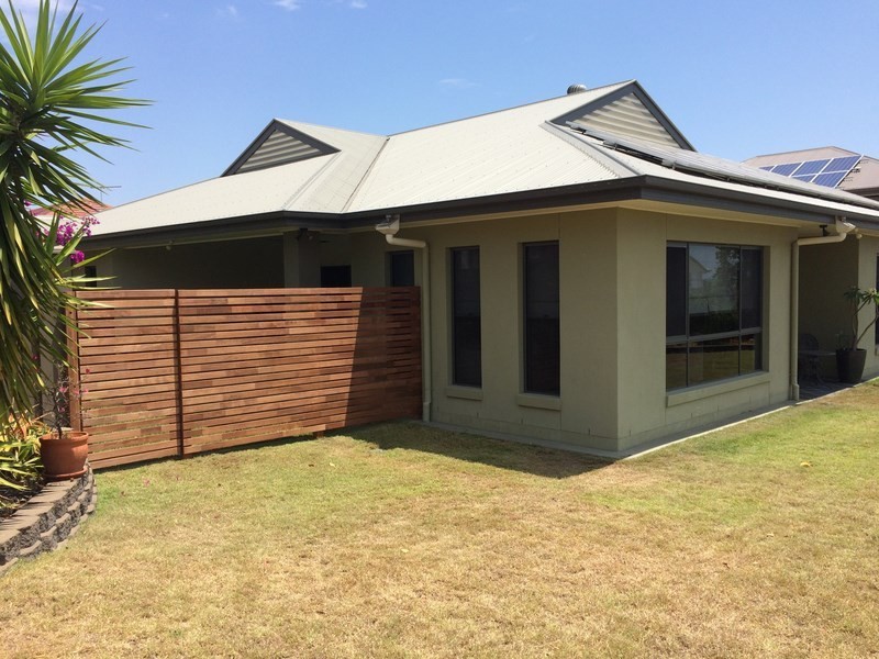 21 Girraween Cres, Parkinson QLD 4115