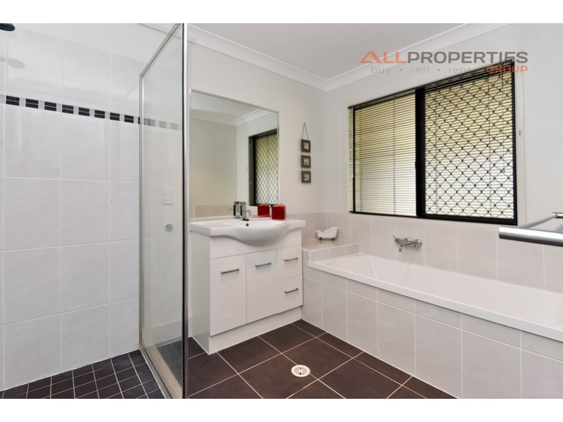 14-16 Borrowdale Court, Mundoolun QLD 4285