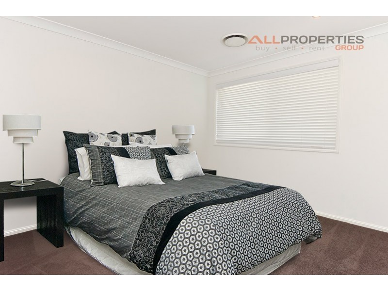 17 Callistemon Street, Heathwood QLD 4110