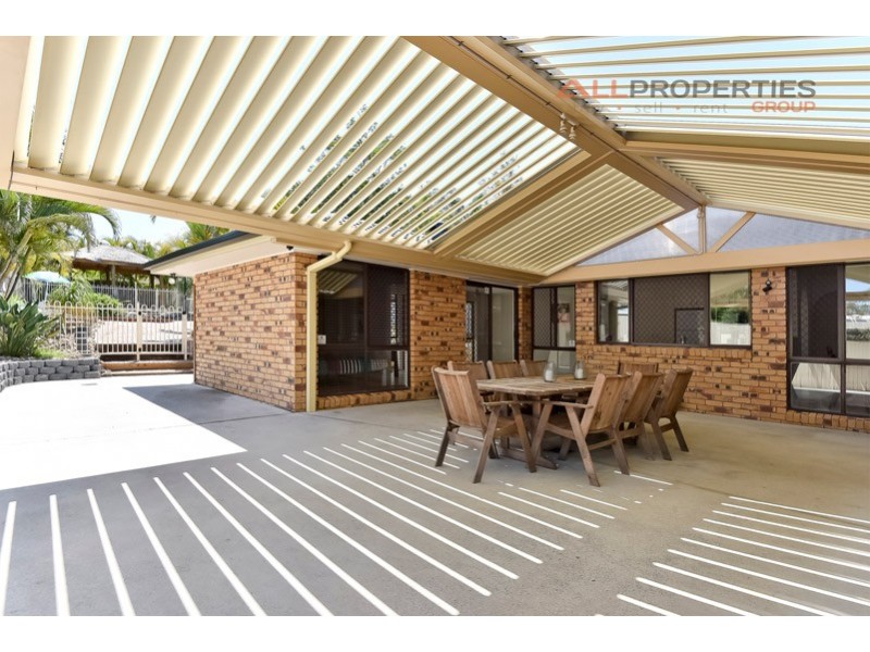 53 PARKROYAL CRESCENT, Regents Park QLD 4118