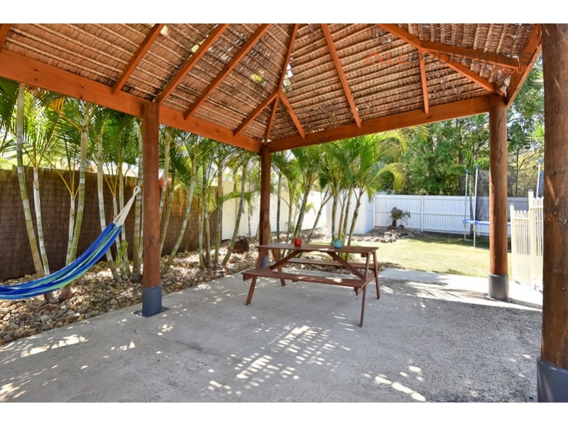 53 PARKROYAL CRESCENT, Regents Park QLD 4118