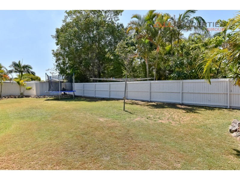 53 PARKROYAL CRESCENT, Regents Park QLD 4118