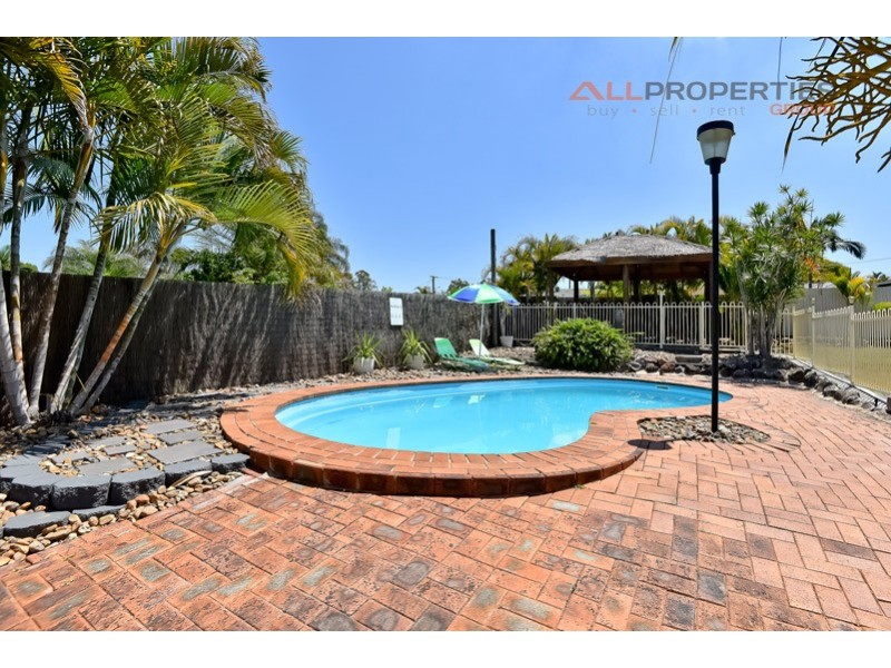 53 PARKROYAL CRESCENT, Regents Park QLD 4118