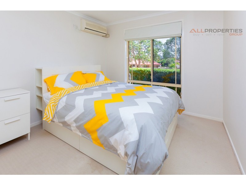 15 Branxton Pl, Parkinson QLD 4115