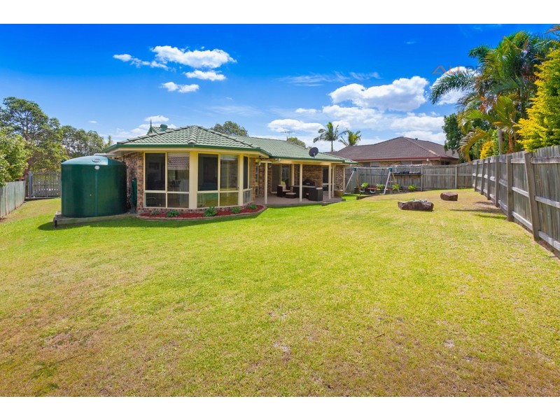 15 Branxton Pl, Parkinson QLD 4115