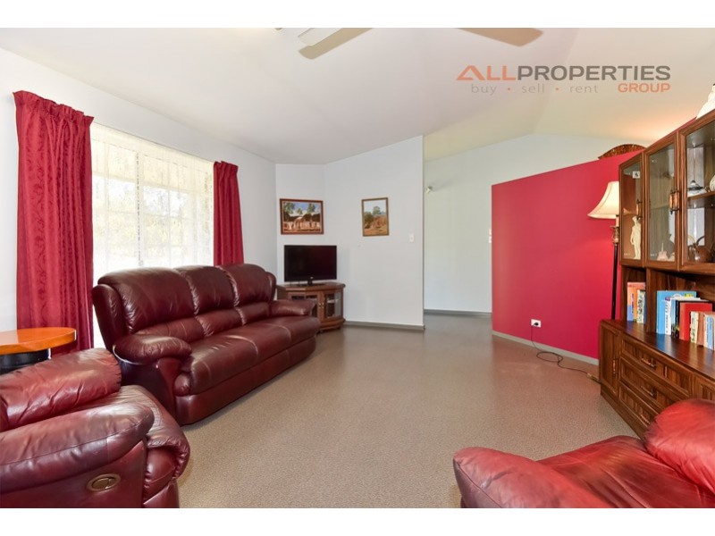 56 Cardwell Close, Munruben QLD 4125