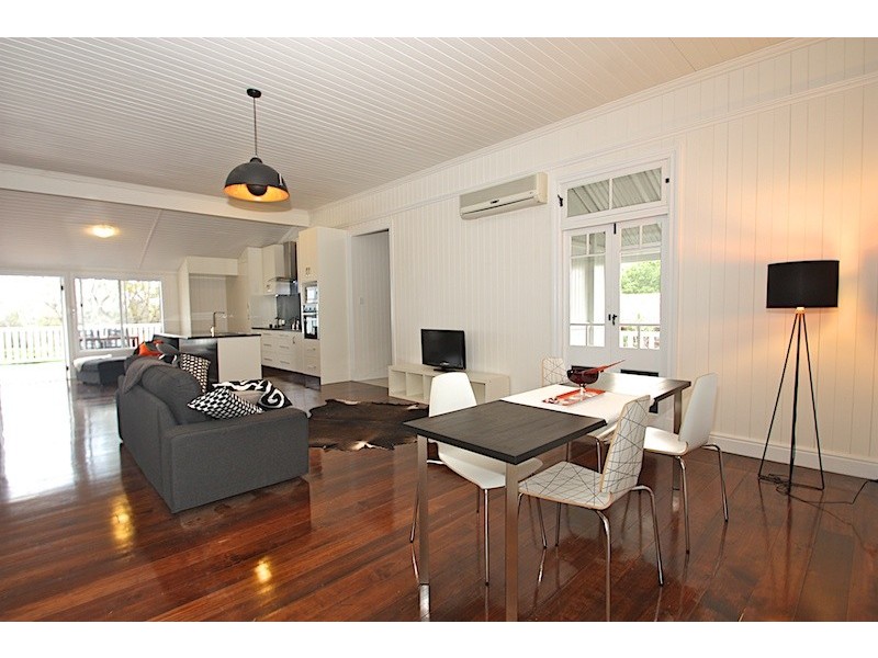 9 Boundary Road, Bundamba QLD 4304