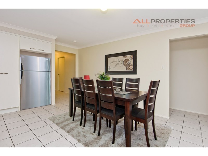 27 Juniper Street, Heathwood QLD 4110