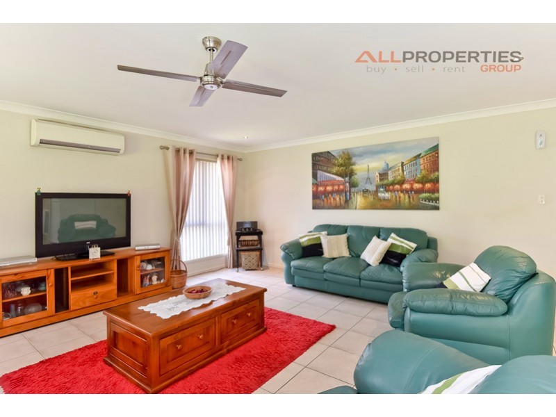 32 Woodlands Boulevard, Waterford QLD 4133