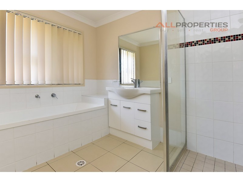 4 Gage Close, Durack QLD 4077