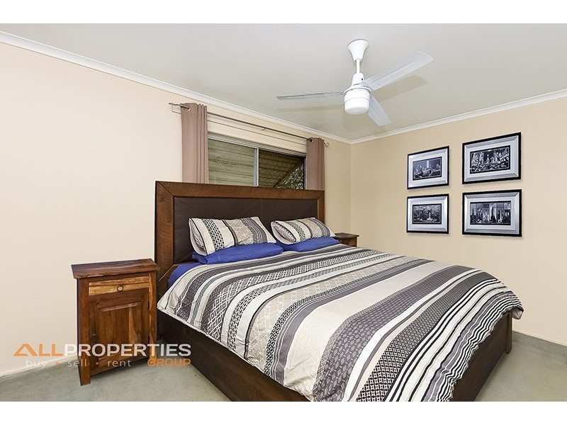 14 Pinewood Street, Crestmead QLD 4132