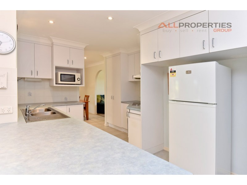 11 KALBARRI RISE, Regents Park QLD 4118