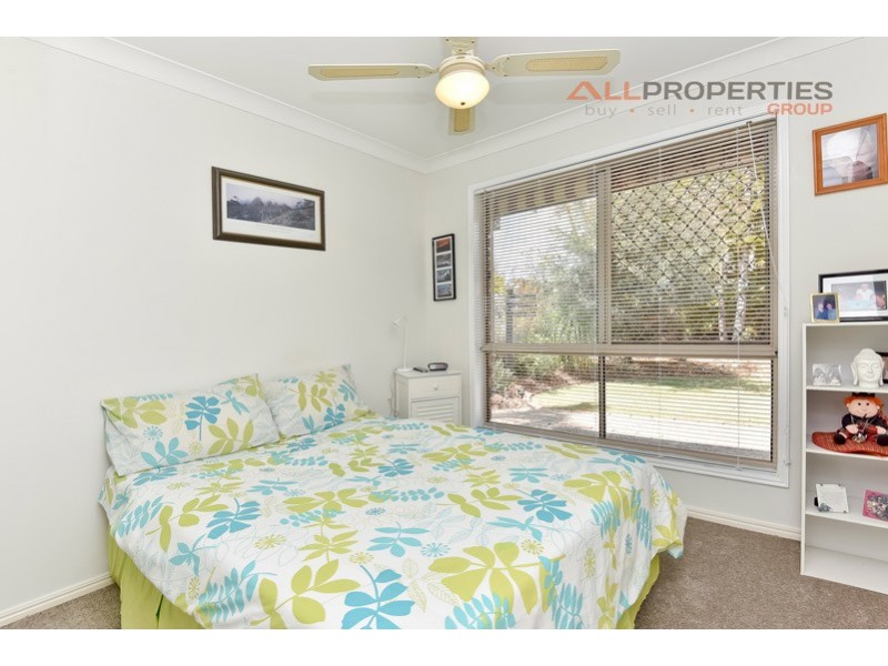 11 KALBARRI RISE, Regents Park QLD 4118