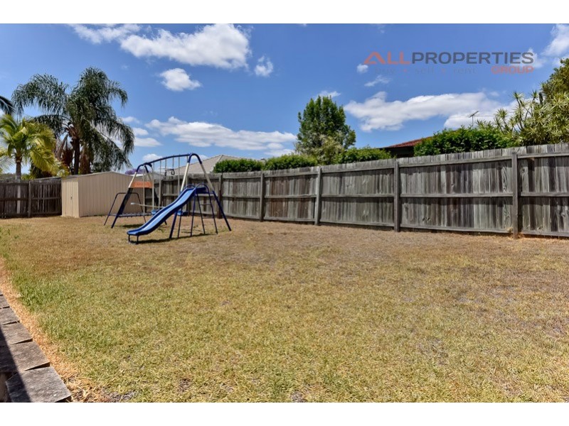 4 RED ASH COURT, Regents Park QLD 4118