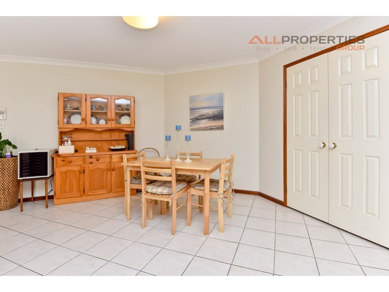 36 Ontario Cres, Parkinson QLD 4115