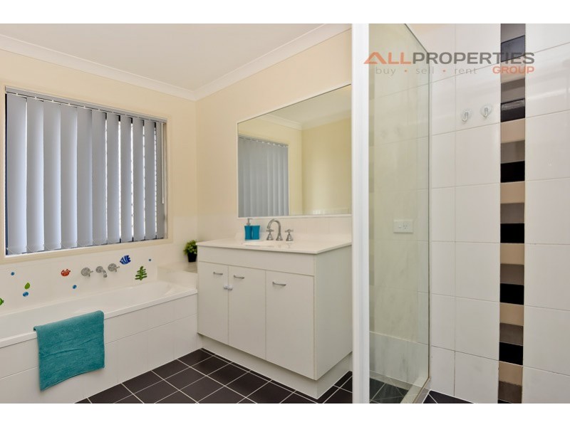 44 Dart Place, Parkinson QLD 4115