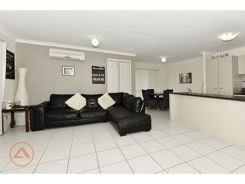 1 TO 3 MITCHELSON DRIVE, Regents Park QLD 4118